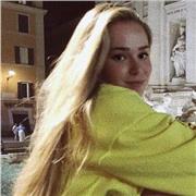 Estudiante de derecho con conocimientos C1 en inglés ofrece clases particulares para niños de primaria/ESO.. Con experiencia